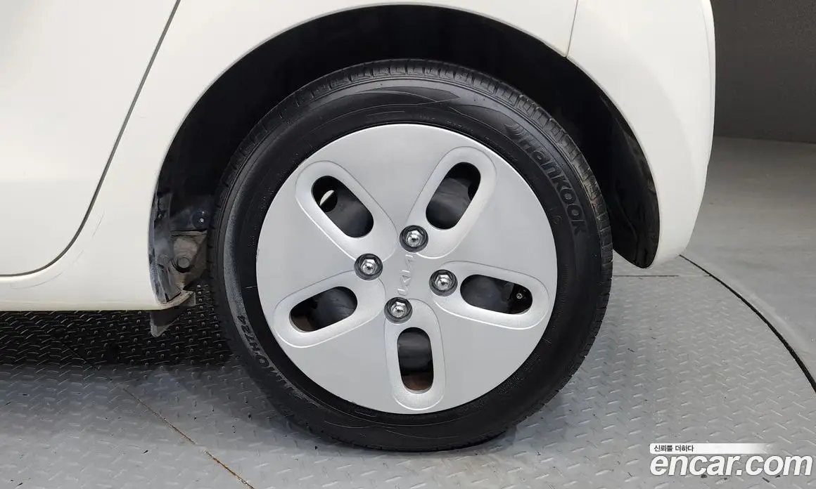 Kia Ray 2022 1.0 автомат (гидро), фото 7