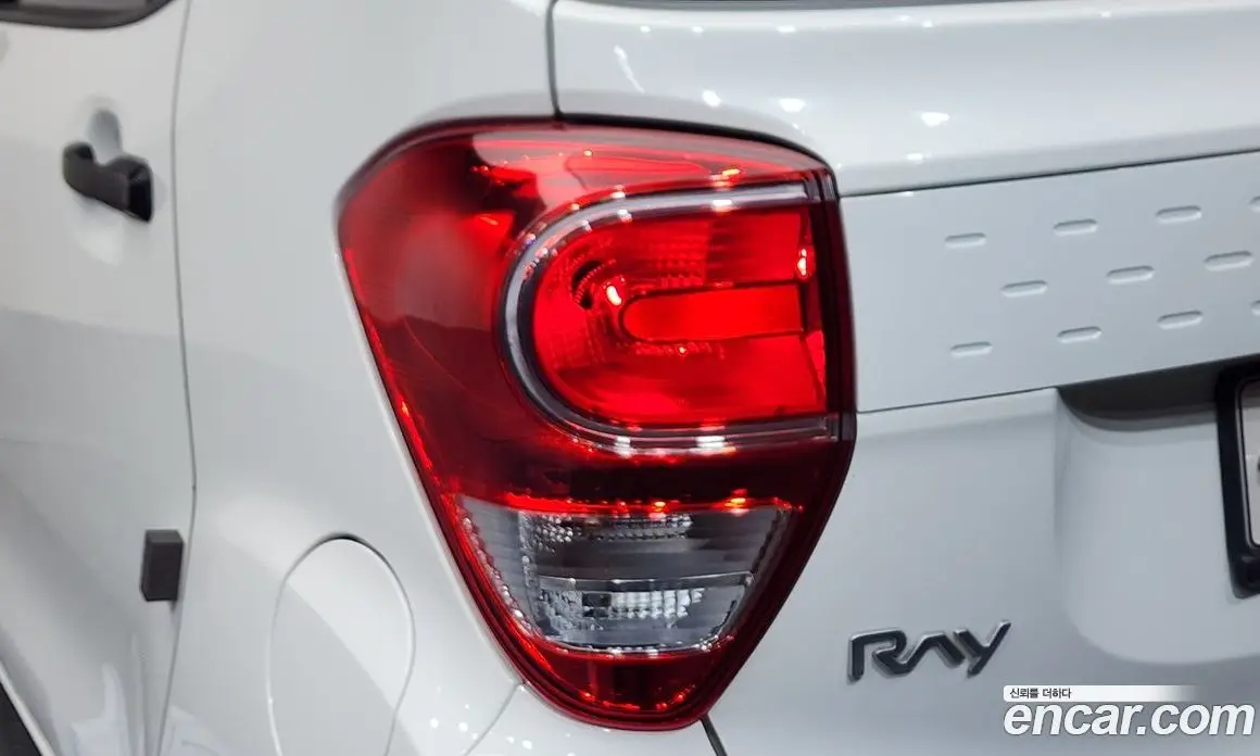 Kia Ray 2022 1.0 автомат (гидро), фото 9