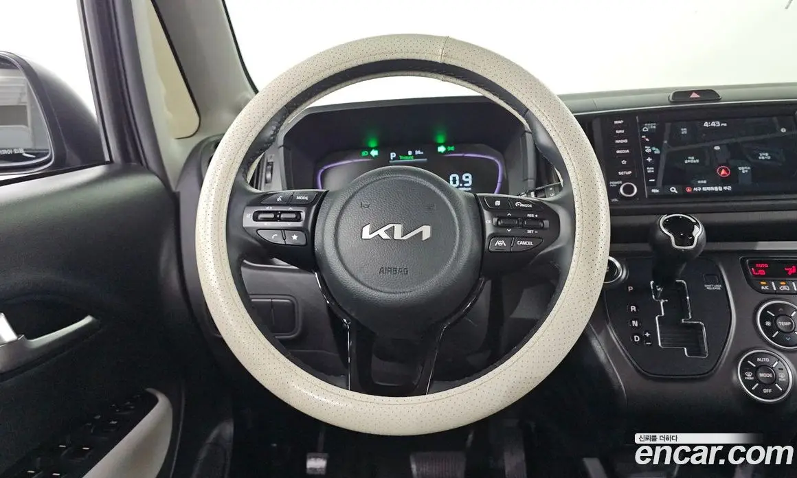 Kia Ray 2023 1.0 автомат (гидро), фото 16