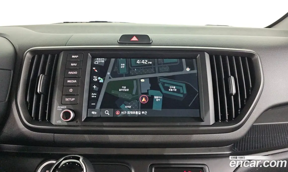 Kia Ray 2023 1.0 автомат (гидро), фото 17