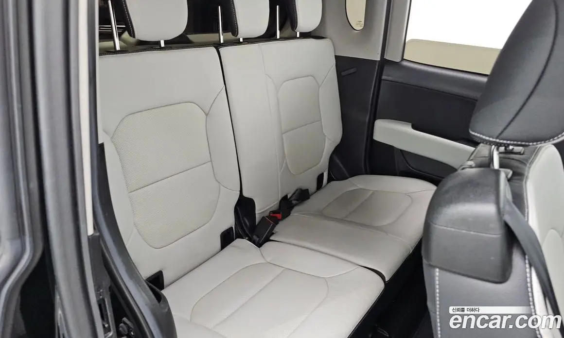Kia Ray 2023 1.0 автомат (гидро), фото 30