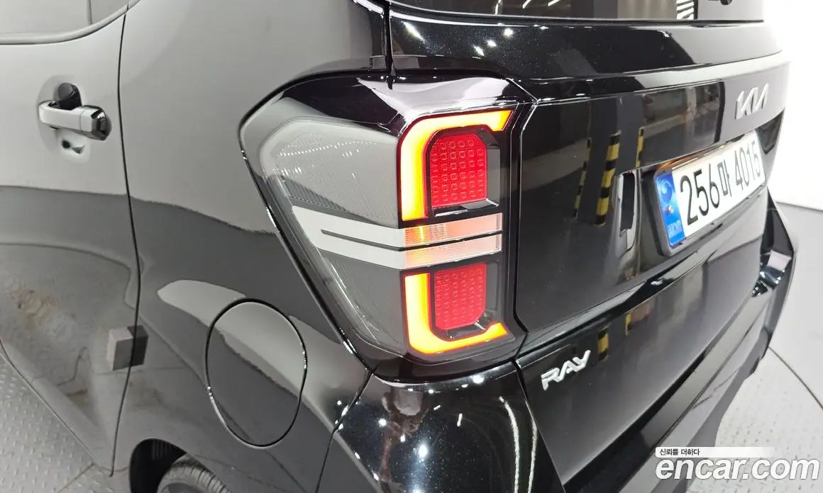 Kia Ray 2023 1.0 автомат (гидро), фото 8