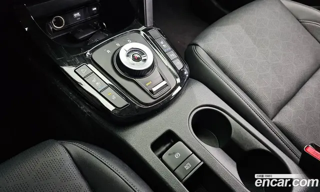 Kia Seltos 2023 2.0 автомат (гидро), миниатюра 9