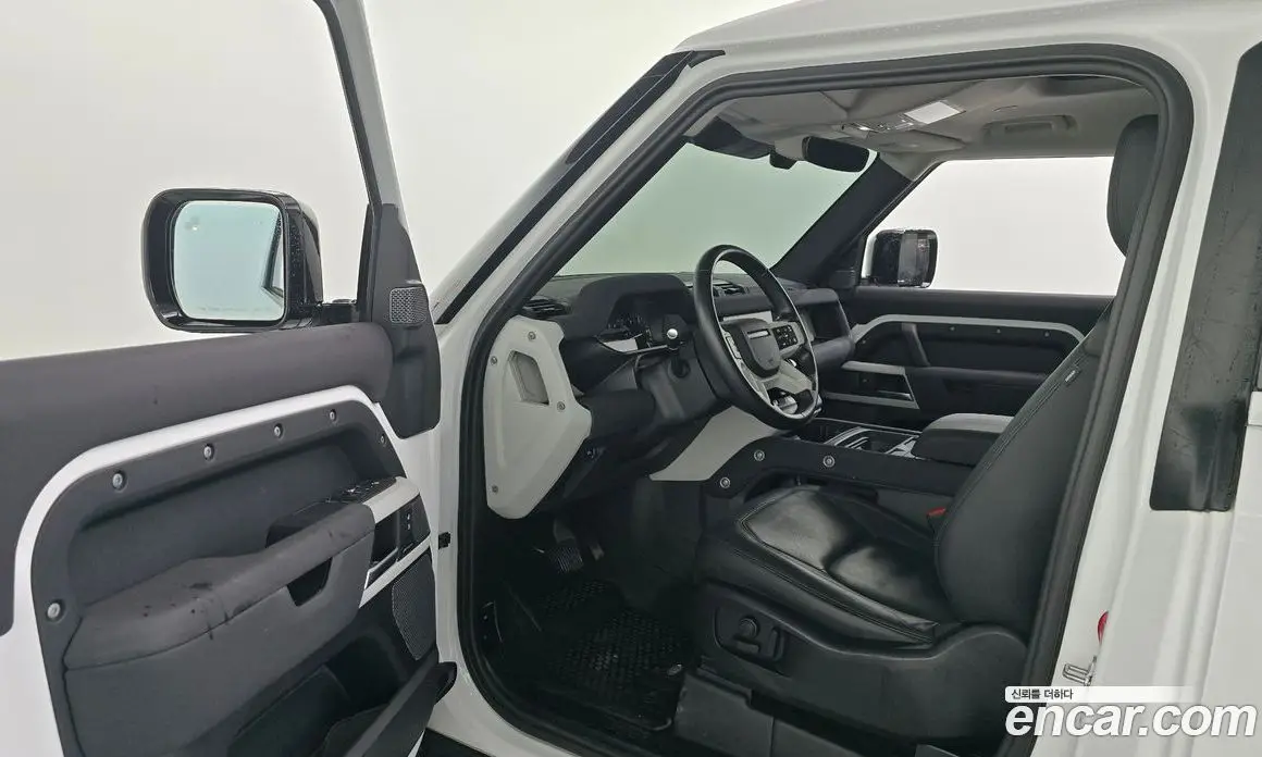 Land Rover Defender 2022 3.0 автомат (гидро), фото 12