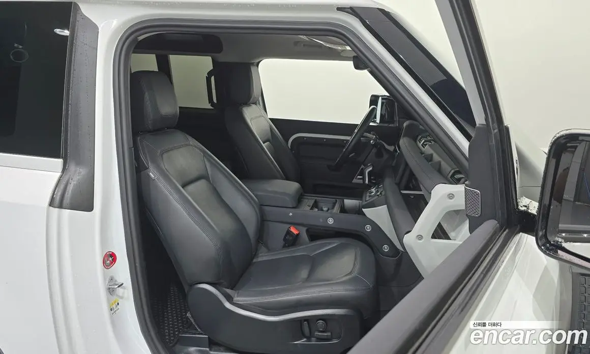 Land Rover Defender 2022 3.0 автомат (гидро), фото 15