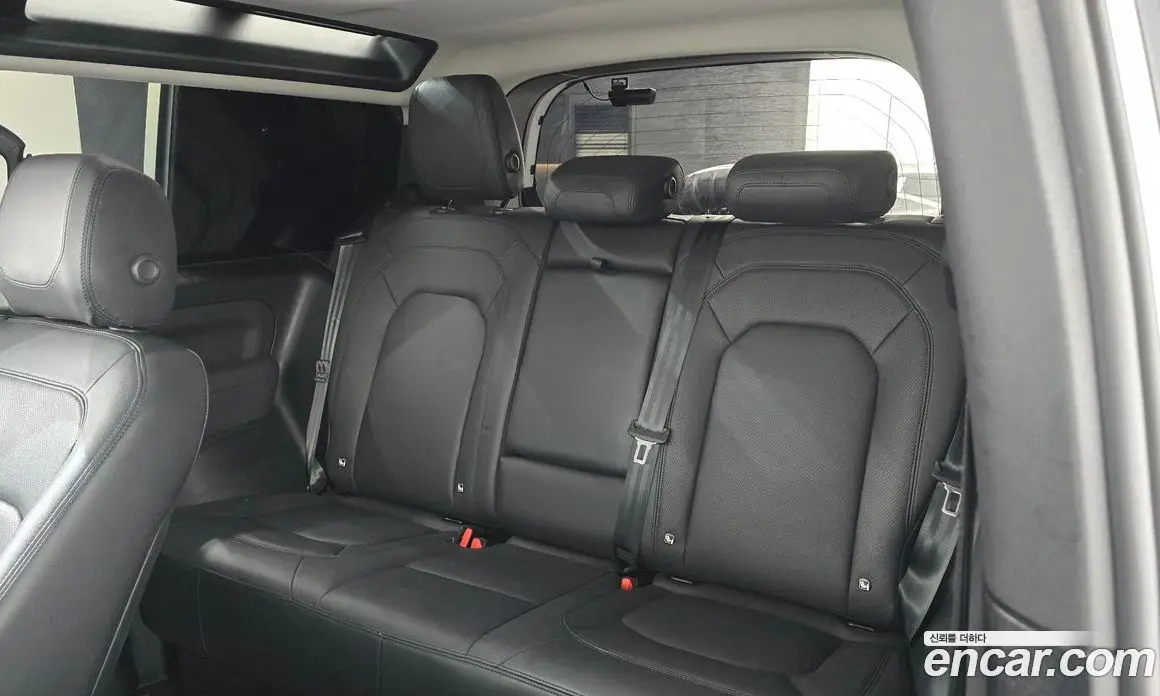 Land Rover Defender 2022 3.0 автомат (гидро), фото 16