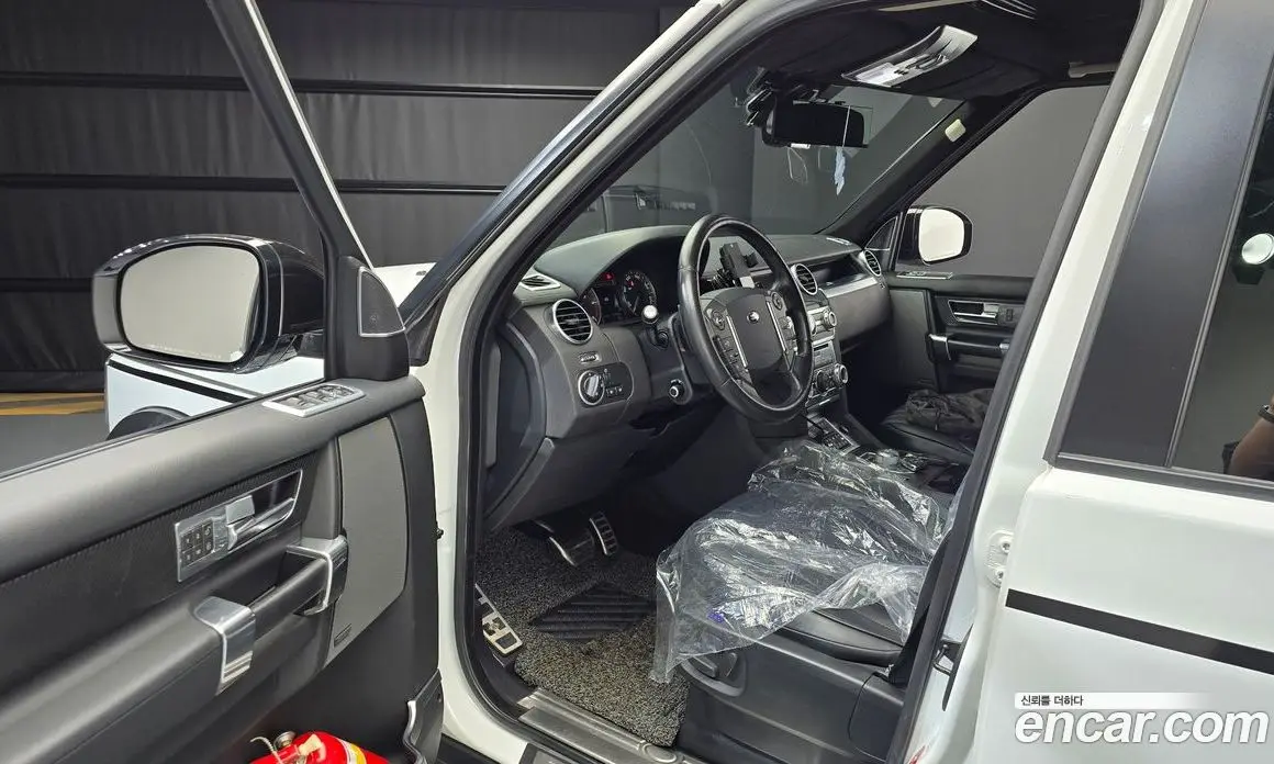Land Rover Discovery 2016 3.0 автомат (гидро), фото 10