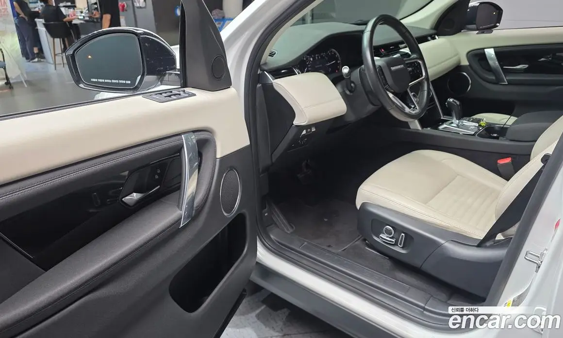 Land Rover Discovery Sport 2022 2.0 автомат (гидро), фото 13
