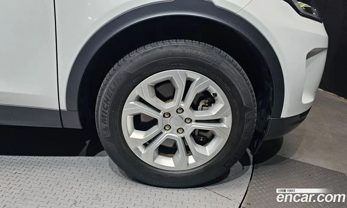 Land Rover Discovery Sport 2022 2.0 автомат (гидро), фото 7