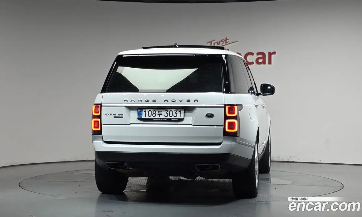 Land Rover Range Rover 2019 5.0 автомат (гидро), фото 3