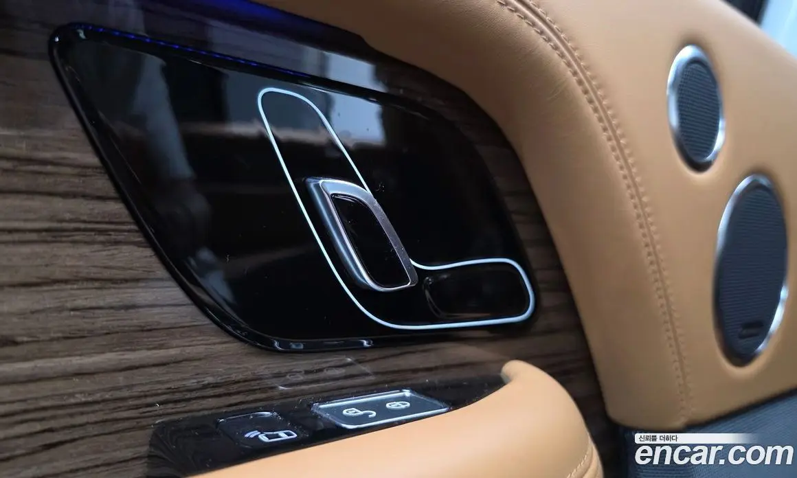 Land Rover Range Rover 2019 5.0 автомат (гидро), фото 35