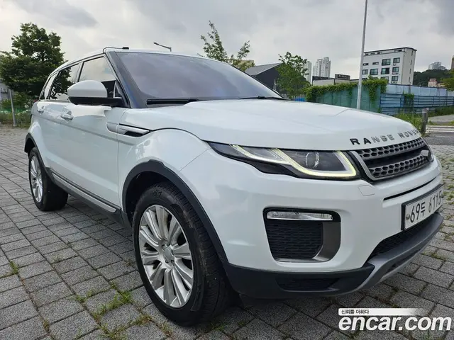 Land Rover Range Rover Evoque 2017 2.0 автомат (гидро), миниатюра 2