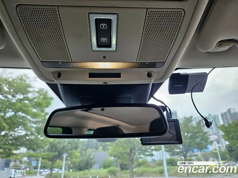 Land Rover Range Rover Evoque 2017 2.0 автомат (гидро), фото 19