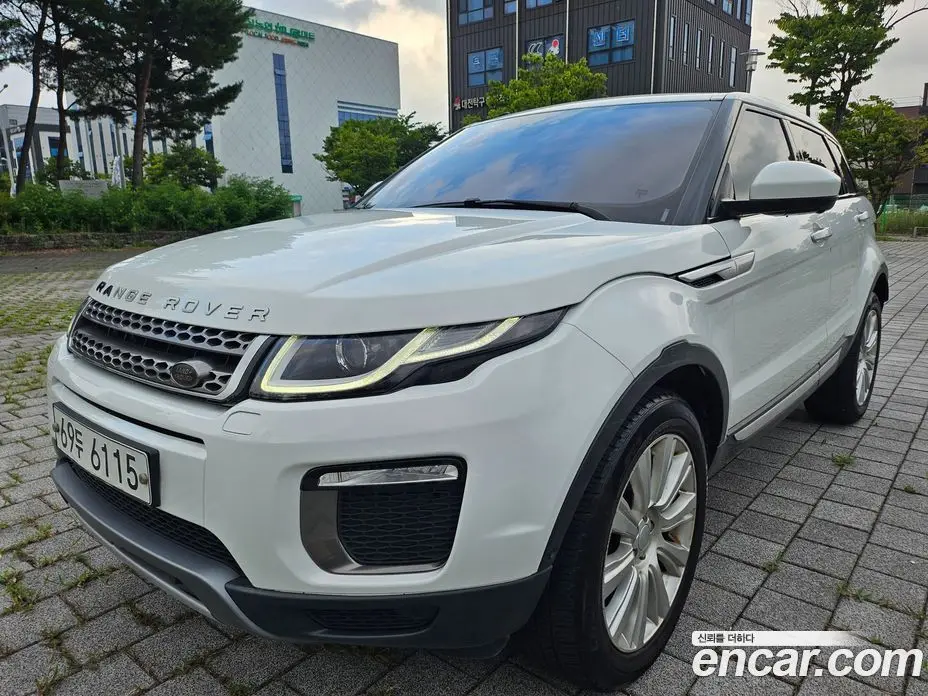 Land Rover Range Rover Evoque 2017 2.0 автомат (гидро), фото 3