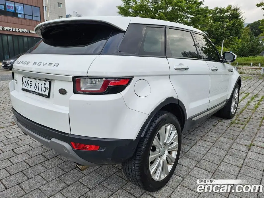 Land Rover Range Rover Evoque 2017 2.0 автомат (гидро), фото 7
