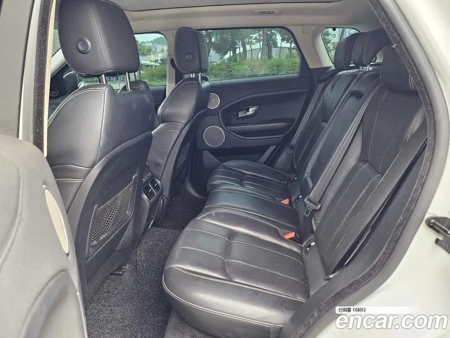 Land Rover Range Rover Evoque 2017 2.0 автомат (гидро), фото 9