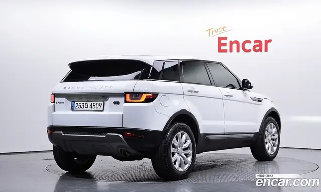 Land Rover Range Rover Evoque 2017 2.0 автомат (гидро), миниатюра 2