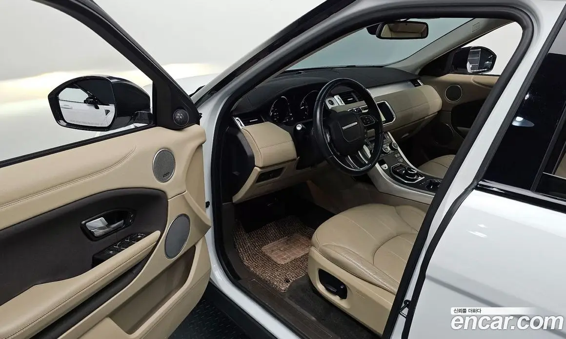Land Rover Range Rover Evoque 2017 2.0 автомат (гидро), фото 11