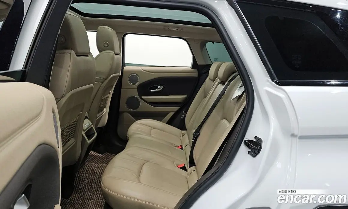Land Rover Range Rover Evoque 2017 2.0 автомат (гидро), фото 12