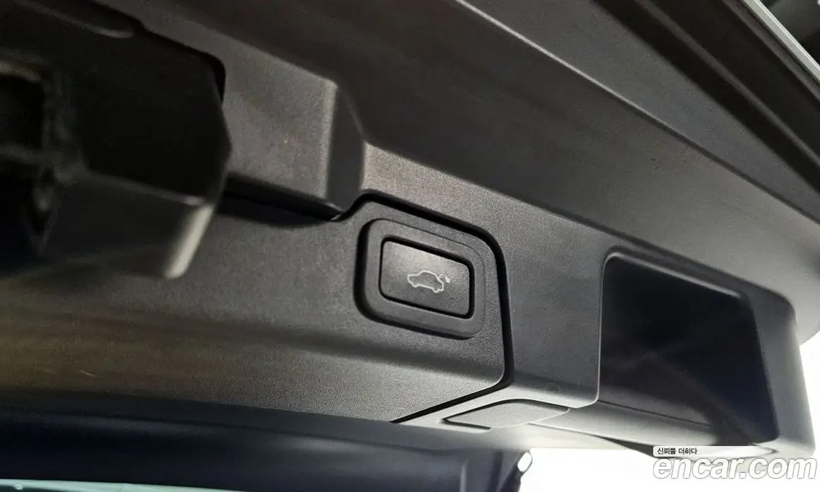 Land Rover Range Rover Evoque 2017 2.0 автомат (гидро), фото 17