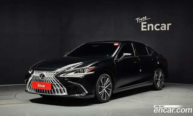 Lexus ES, 2023, 11 451 км