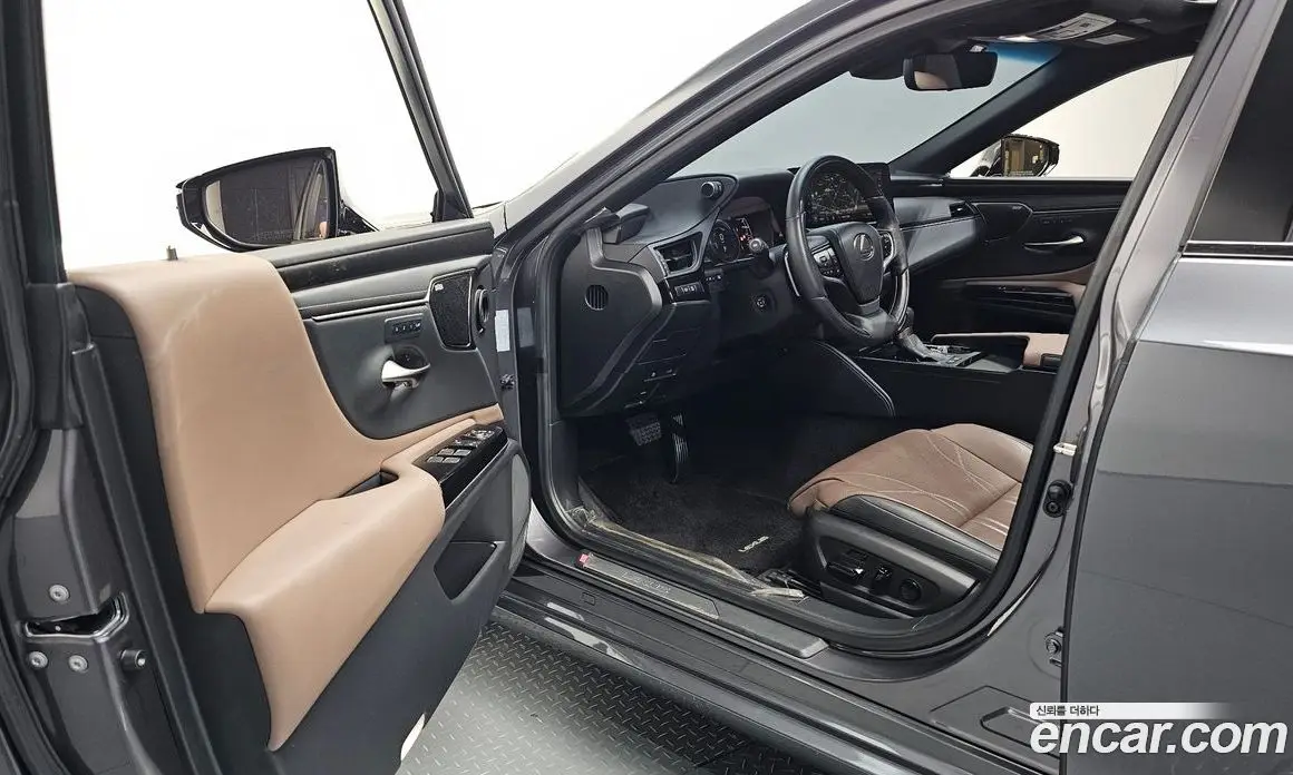 Lexus ES 2023 2.5 автомат (гидро), фото 10