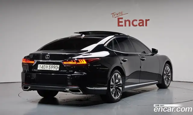 Lexus LS, 2022, 73 227 км