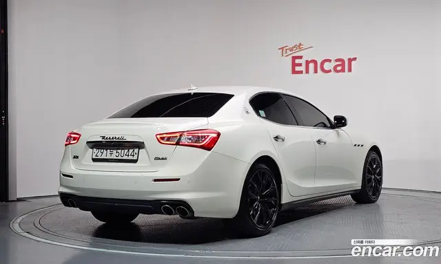 Maserati Ghibli 2019 3.0 автомат (гидро), миниатюра 2
