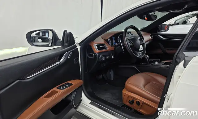 Maserati Ghibli 2019 3.0 автомат (гидро), миниатюра 8