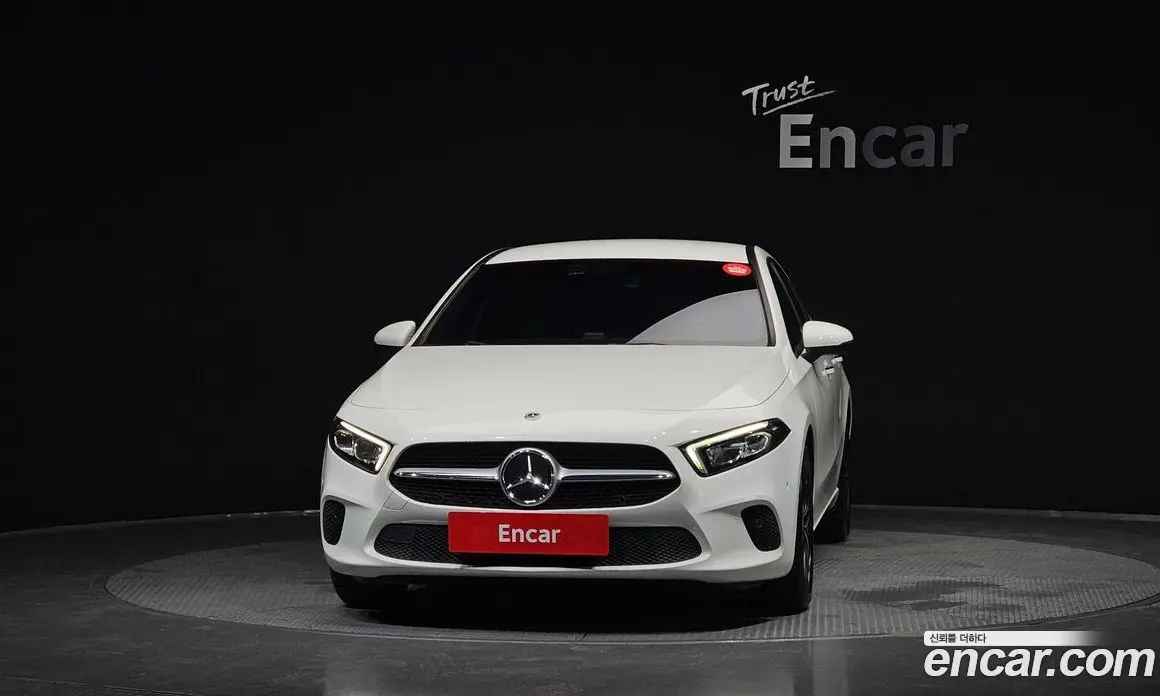 Mercedes-Benz A-Class 2021 2.0 автомат (гидро), фото 3