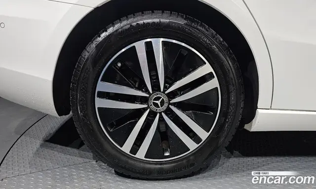 Mercedes-Benz A-Class 2021 2.0 автомат (гидро), миниатюра 5
