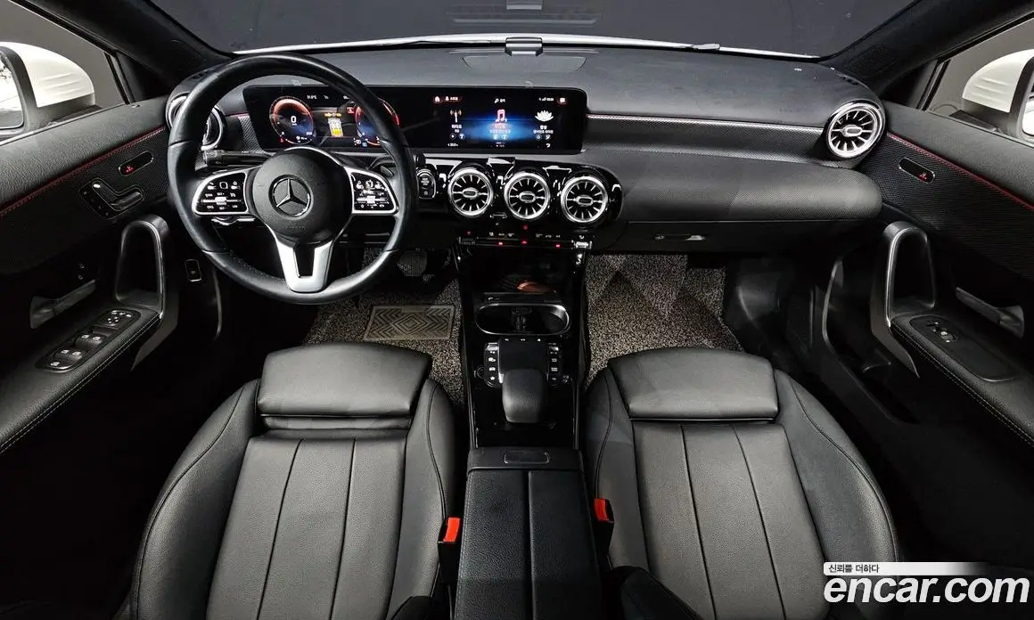 Mercedes-Benz A-Class 2021 2.0 автомат (гидро), фото 7