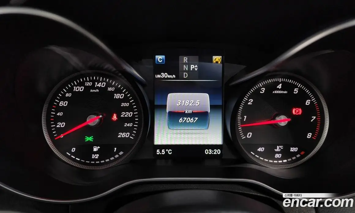 Mercedes-Benz C-Class 2015 2.0 автомат (гидро), фото 8 Mercedes-Benz C-Class 2015 2.0 автомат (гидро), фото 8