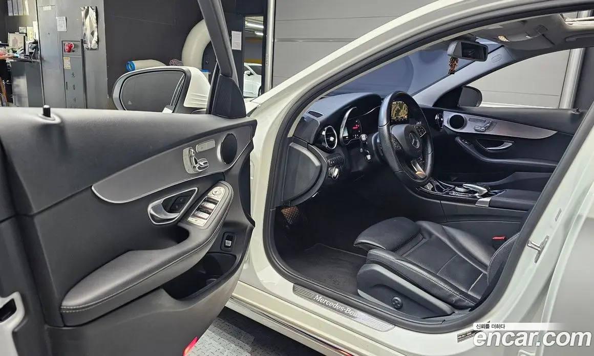 Mercedes-Benz C-Class 2018 2.1 автомат (гидро), фото 13