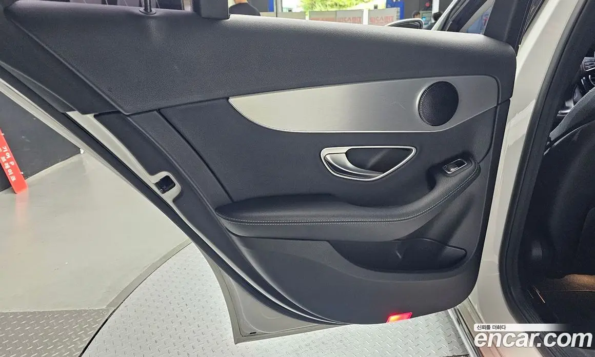 Mercedes-Benz C-Class 2018 2.1 автомат (гидро), фото 15
