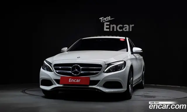 Mercedes-Benz C-Class 2018 2.1 автомат (гидро), миниатюра 3