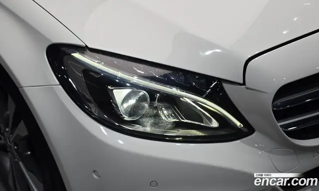 Mercedes-Benz C-Class 2018 2.1 автомат (гидро), миниатюра 8