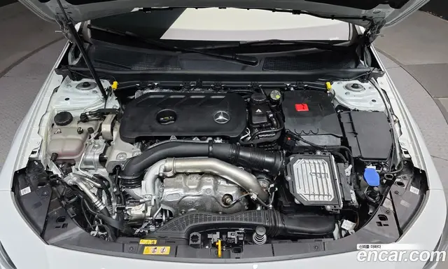 Mercedes-Benz CLA-Class 2024 2.0 автомат (гидро), миниатюра 6