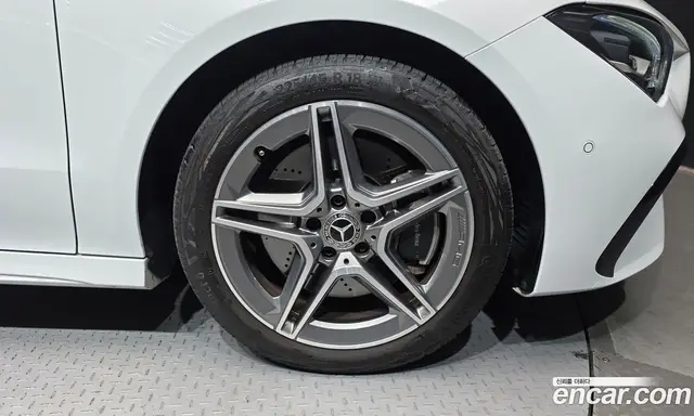 Mercedes-Benz CLA-Class 2024 2.0 автомат (гидро), миниатюра 7