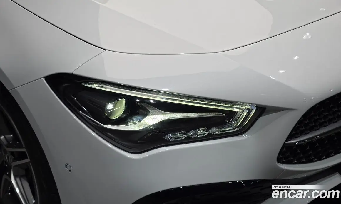 Mercedes-Benz CLA-Class 2024 2.0 автомат (гидро), фото 8
