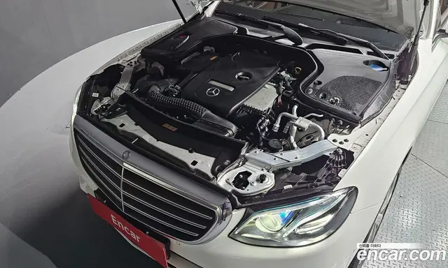 Mercedes-Benz E-Class 2017 2.0 автомат (гидро), миниатюра 6
