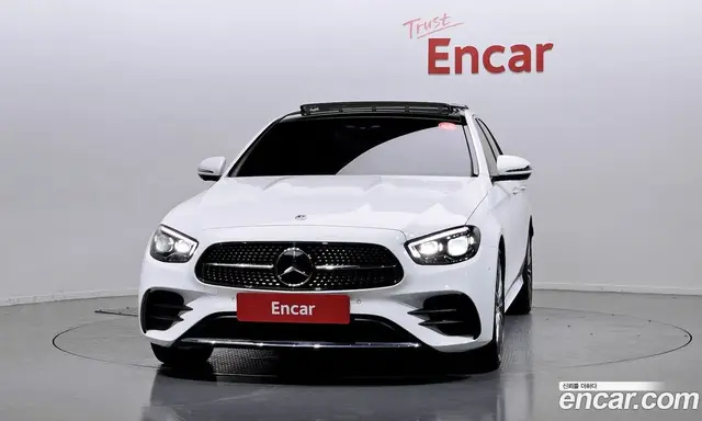 Mercedes-Benz E-Class 2021 2.0 автомат (гидро), миниатюра 3