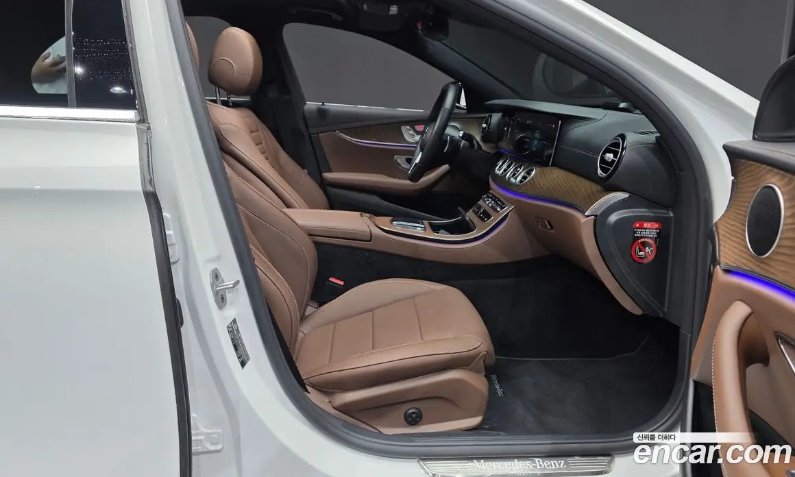 Mercedes-Benz E-Class 2022 2.0 автомат (гидро), фото 16