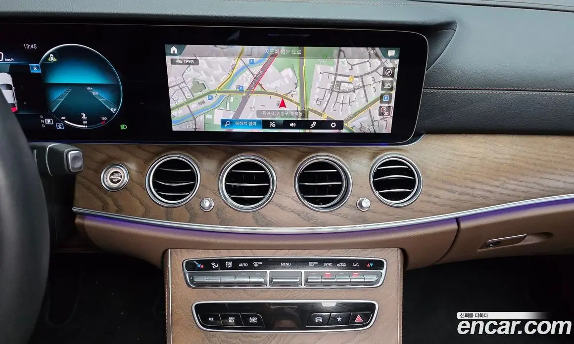 Mercedes-Benz E-Class 2022 2.0 автомат (гидро), фото 19
