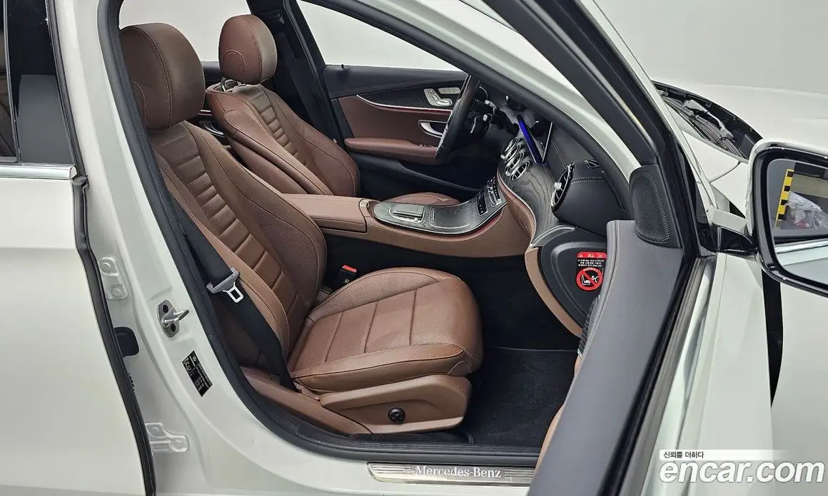 Mercedes-Benz E-Class 2023 2.0 автомат (гидро), фото 13