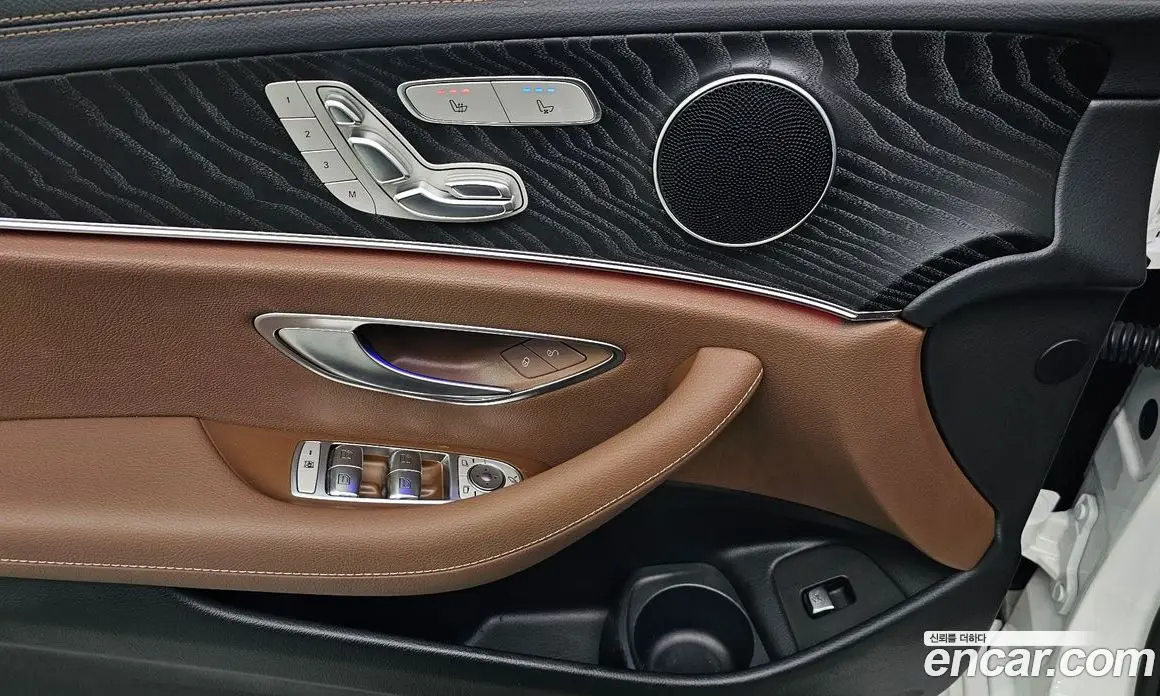 Mercedes-Benz E-Class 2023 2.0 автомат (гидро), фото 23