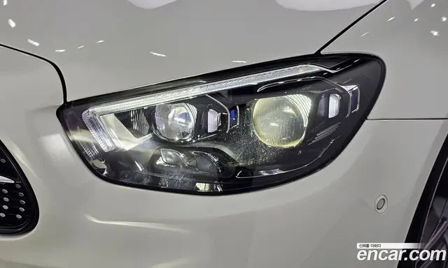 Mercedes-Benz E-Class 2023 2.0 автомат (гидро), миниатюра 8