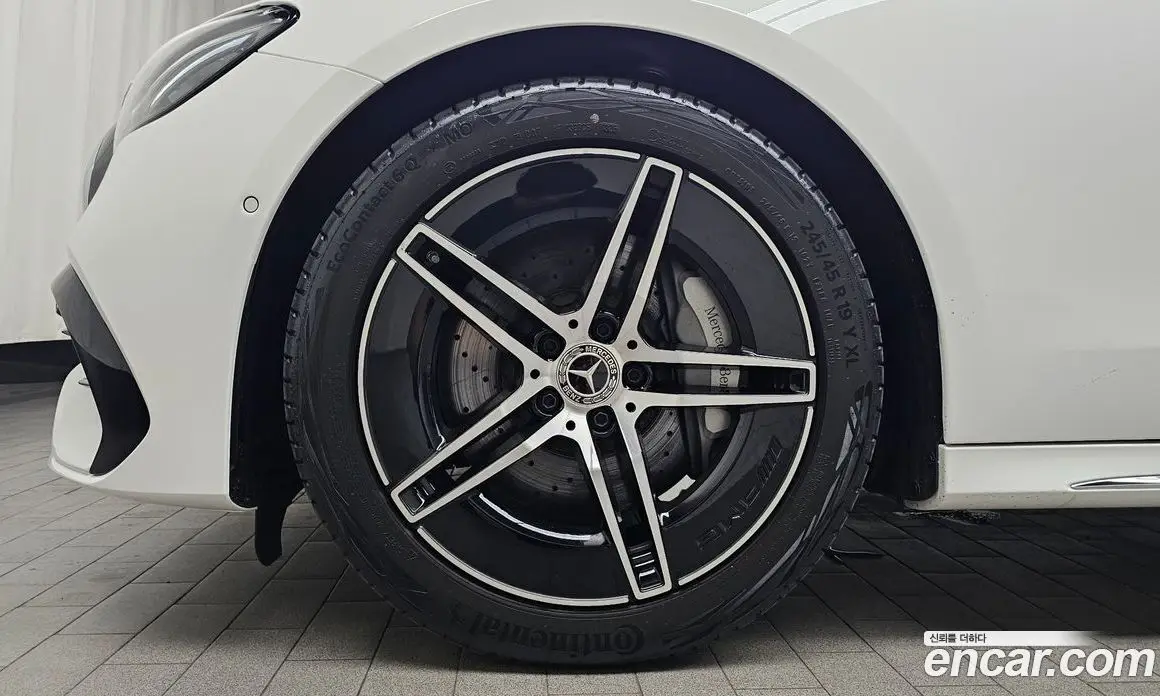 Mercedes-Benz E-Class 2025 2.0 автомат (гидро), фото 4