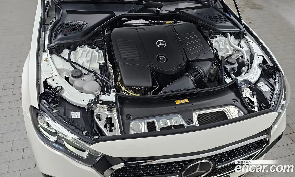 Mercedes-Benz E-Class 2025 2.0 автомат (гидро), фото 5