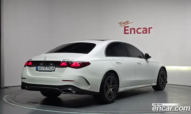 Mercedes-Benz E-Class 2026 2.0 автомат (гидро), миниатюра 2